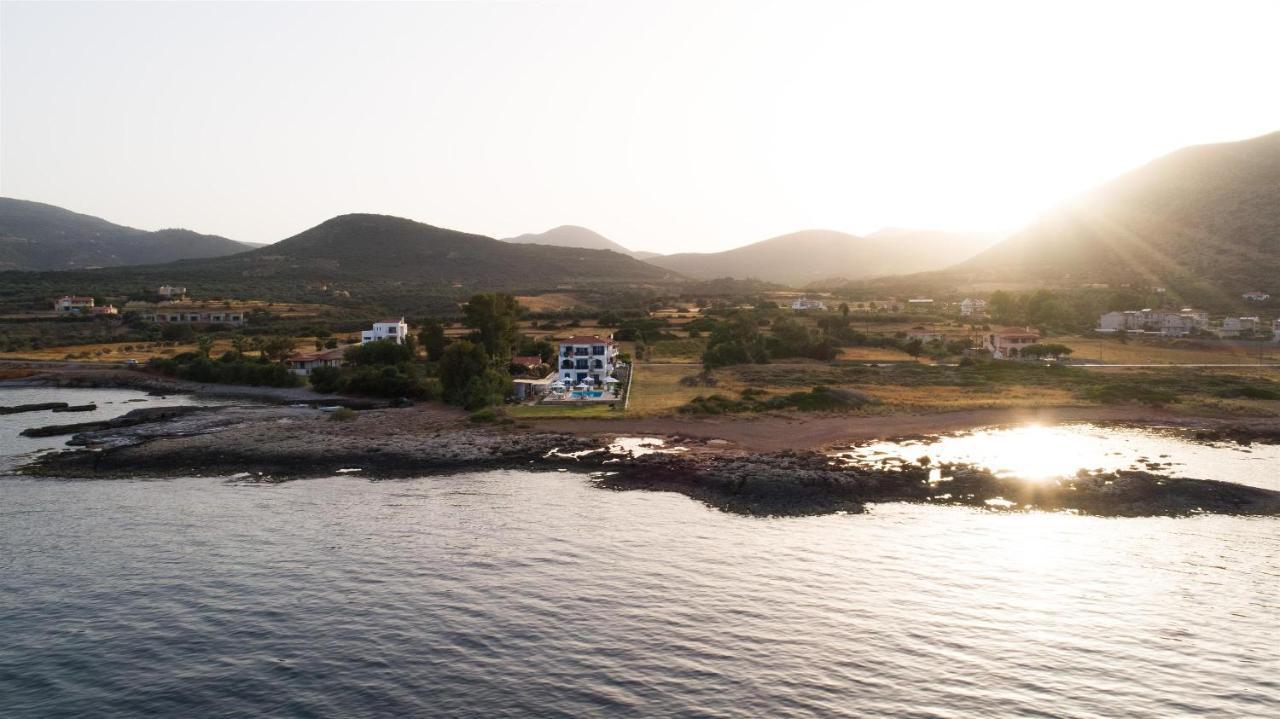 מונמבאסיה Venti Seaside Adult Hotel מראה חיצוני תמונה