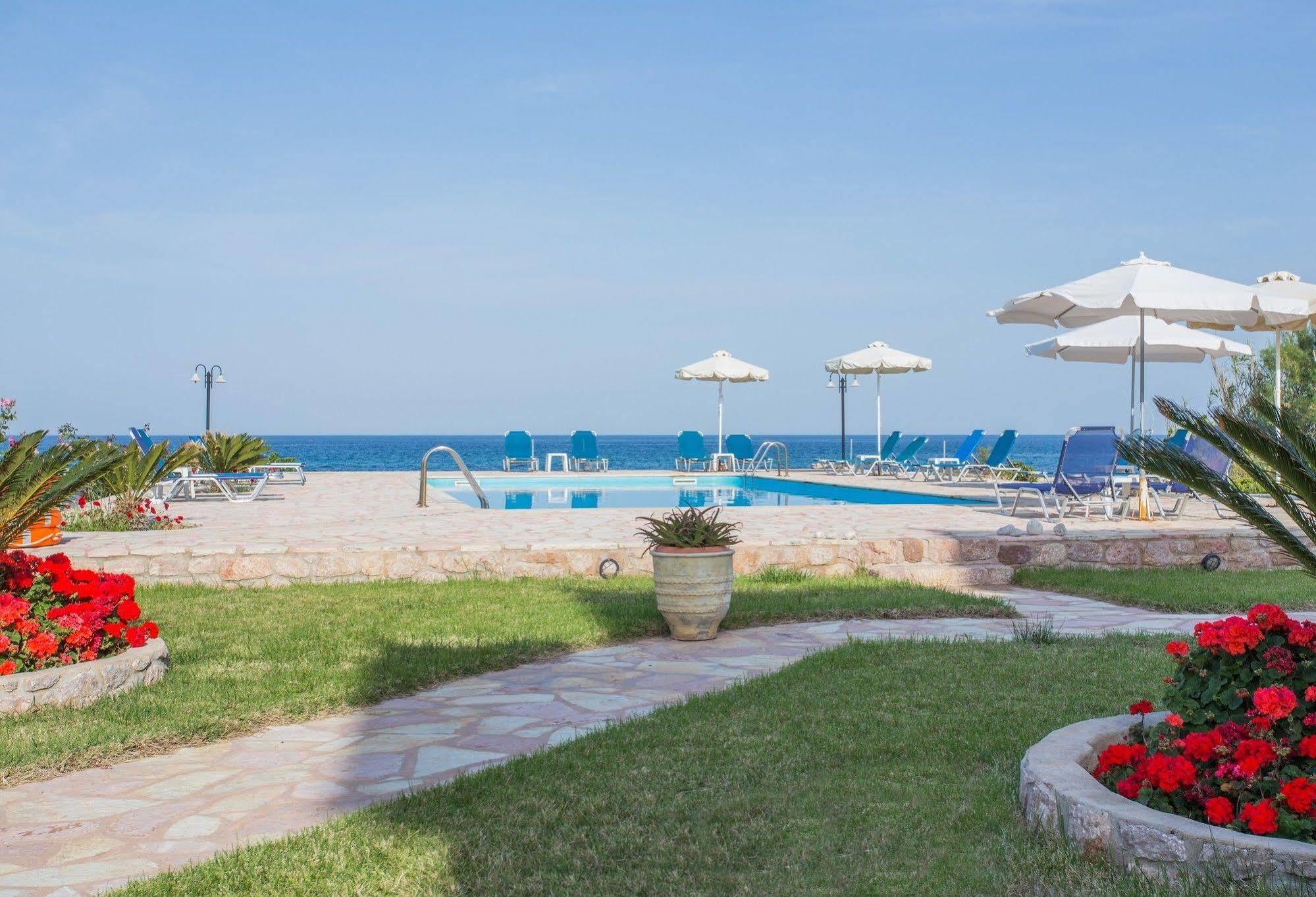 מונמבאסיה Venti Seaside Adult Hotel מראה חיצוני תמונה